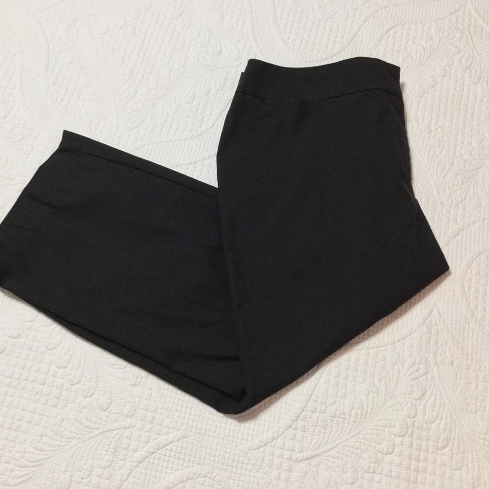 Chico's black capris. Chico's size 2. EUC